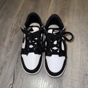 Kids Nike Dunks (Panda)
